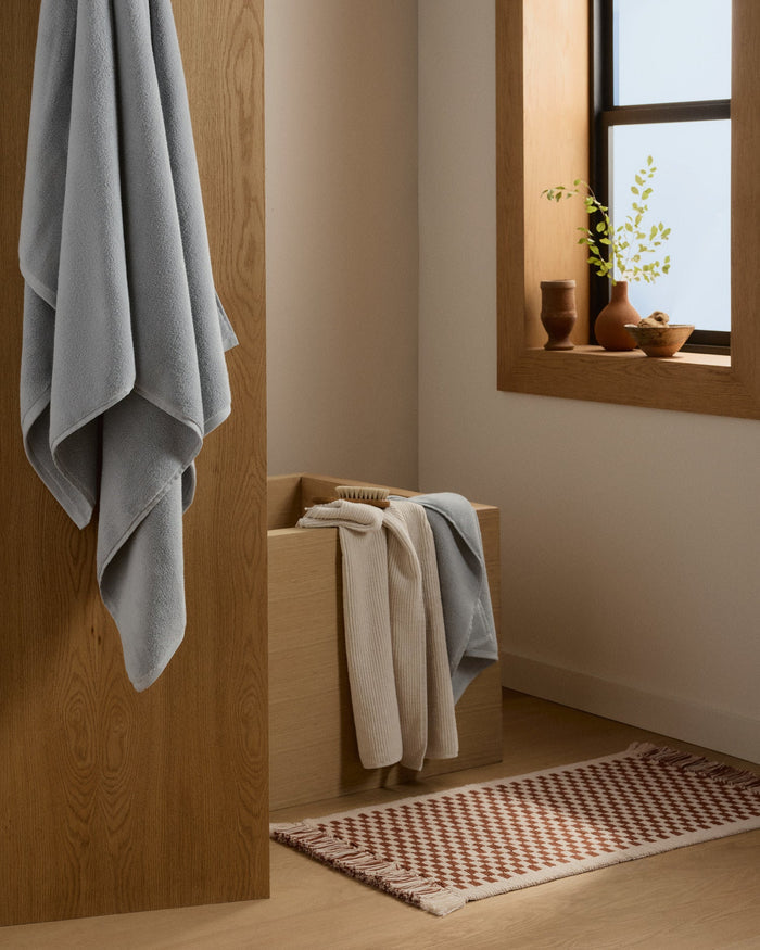 Organic Checkered Bath Rug | Natural and Tobacco - Pretti.Cool