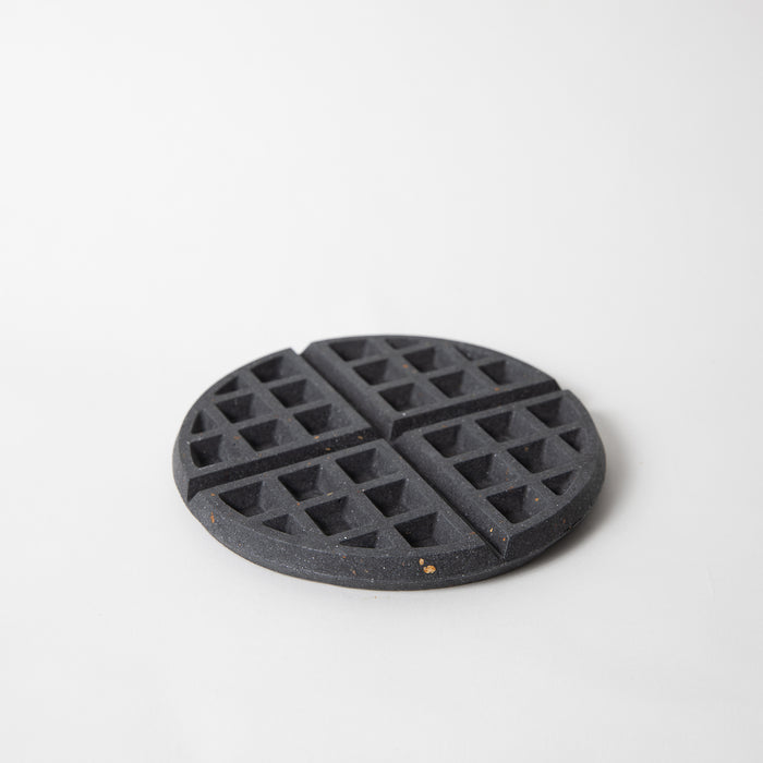 Waffle Trivet | Black Terrazzo - pretti.cool